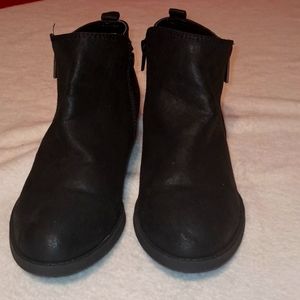 Carlos  by Carlos Santana women's black ankle boots